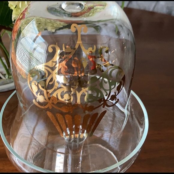 Like New Glass Cupcake Cloche with Gold Detail - Picture 2 of 4